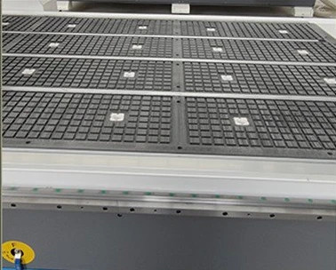 vacuum table detail